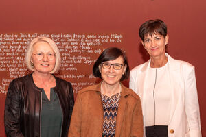 v.l.n.R. Renate Bauinger, Maria Trenda, Silvia Habringer-Hagleitner, die Herausgeberinnen